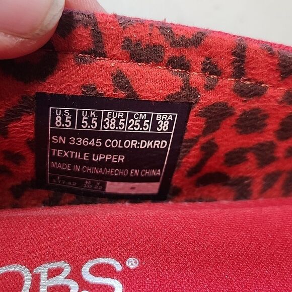 Bobs By Skechers 8.5 Red Canvas Pull Ons - NWOT - Picture 7 of 7